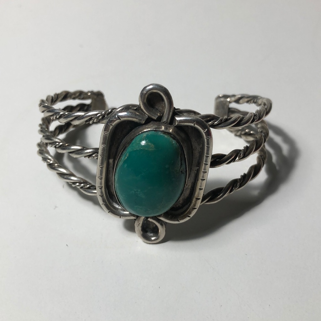 Native Sterling Silver Cuff Bangle 155$